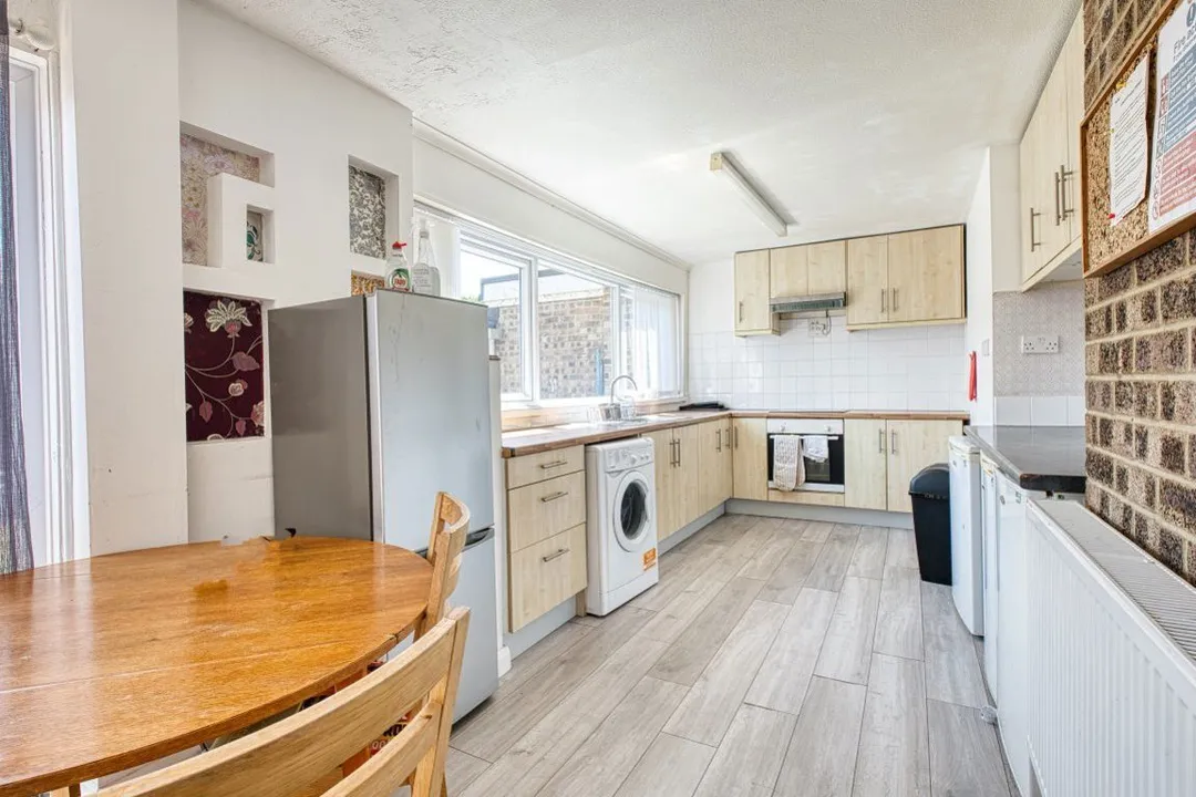 Room Somner Close in Canterbury