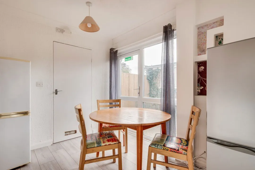 Room Somner Close in Canterbury