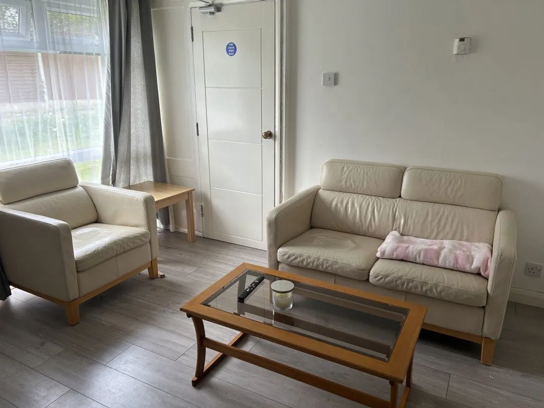 Room Somner Close in Canterbury