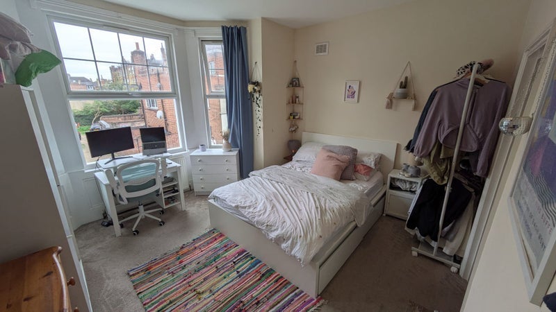 Room Pinfold Road in Greater London