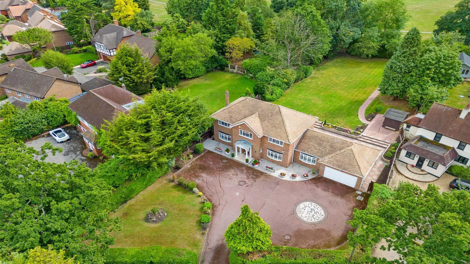 House Vine Grove in Greater London