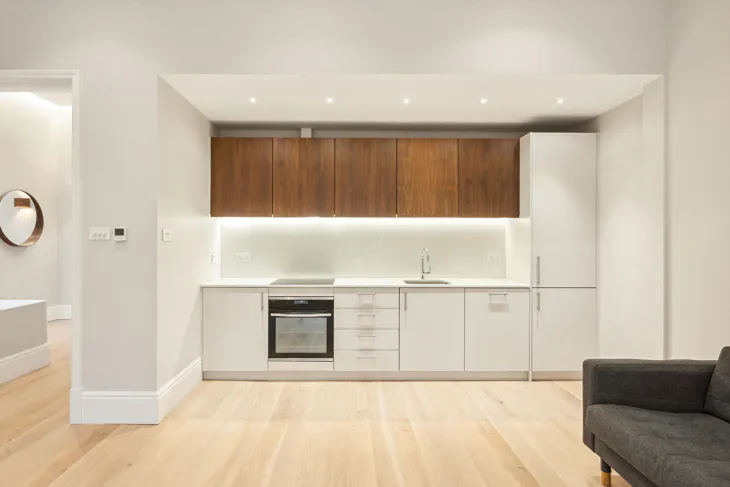 Flat Sloane Gardens in Greater London