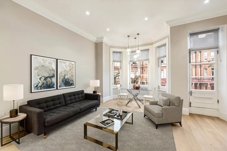 Flat Sloane Gardens in Greater London