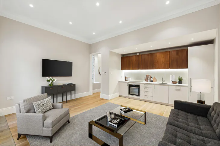 Flat Sloane Gardens in Greater London