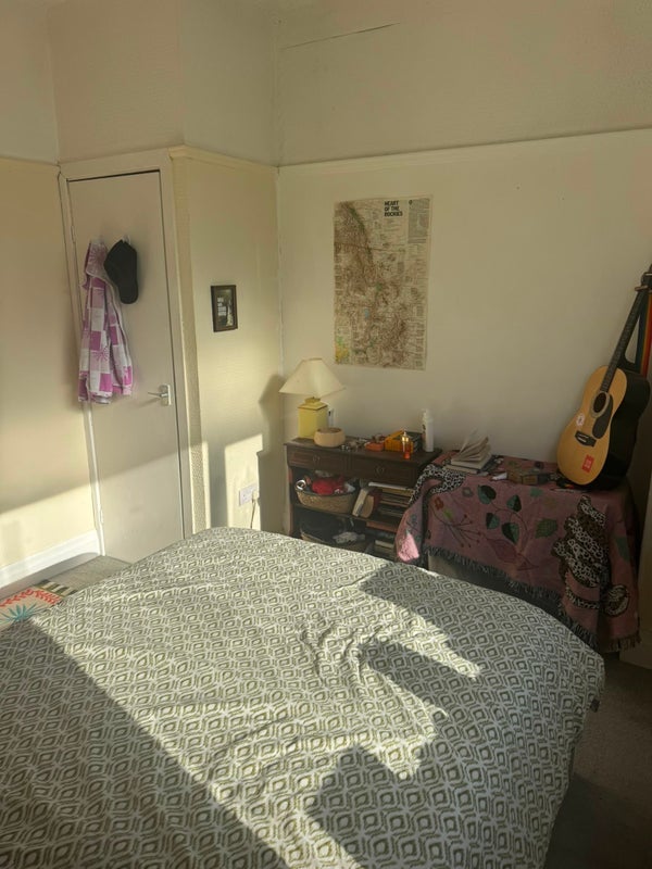 Room Erlington Avenue in Trafford