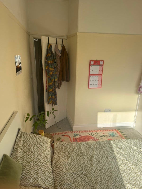 Room Erlington Avenue in Trafford