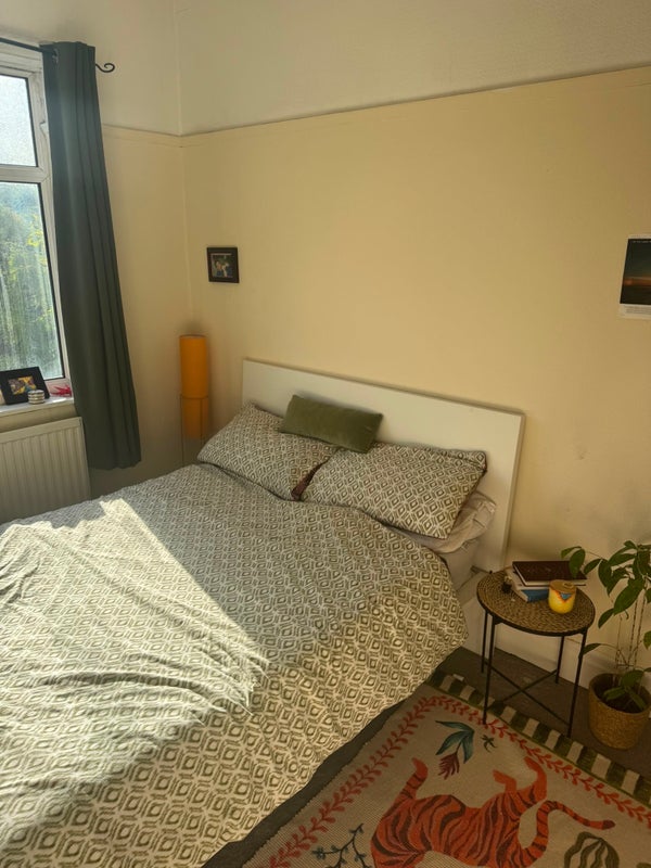 Room Erlington Avenue in Trafford