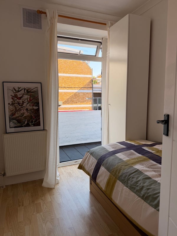 Room Stockwell Park Walk in Greater London