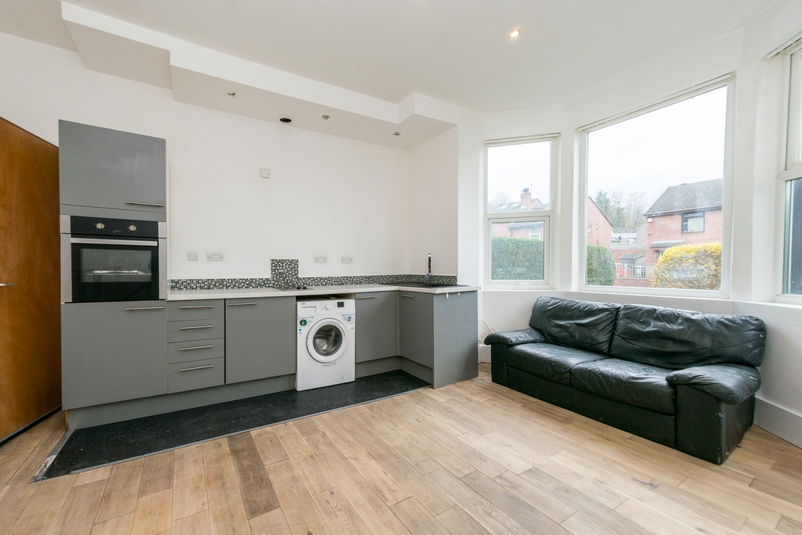 Flat Haddon Avenue in Leeds