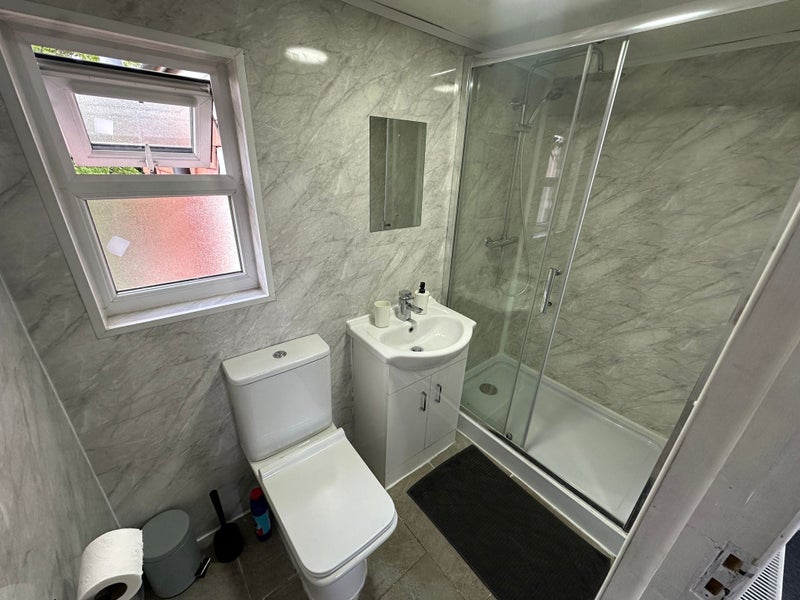 Room Albert Square in Greater London