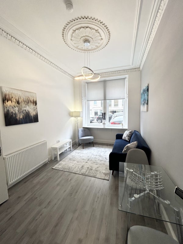 Flat Rose Street in Glasgow
