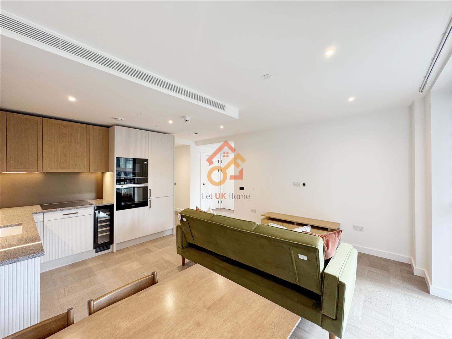 Flat Pennington Quay Walk in Greater London