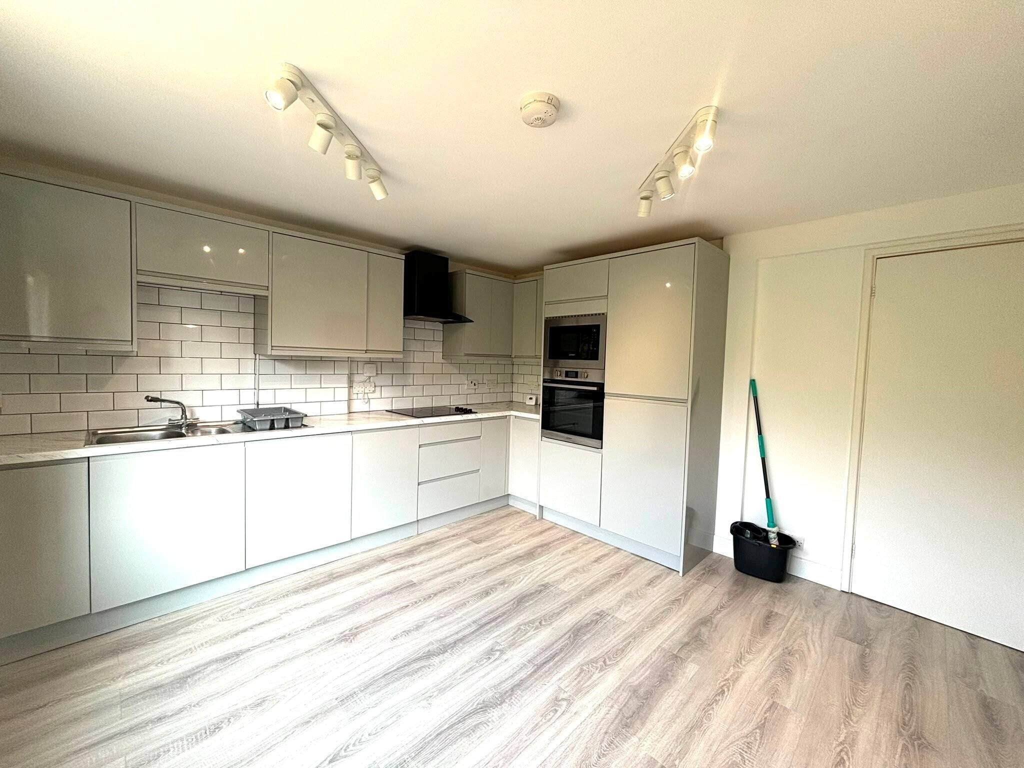 Flat Lordswood Road in Birmingham