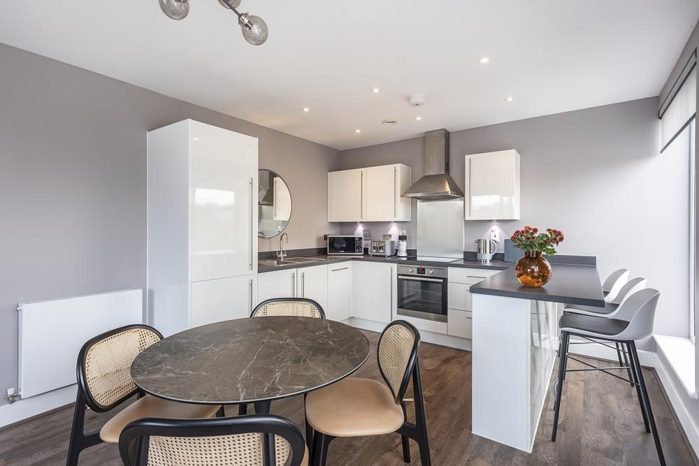 Flat Hall Place in City of Westminster
