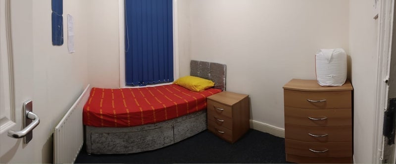 Room Croydon Road in Newcastle upon Tyne