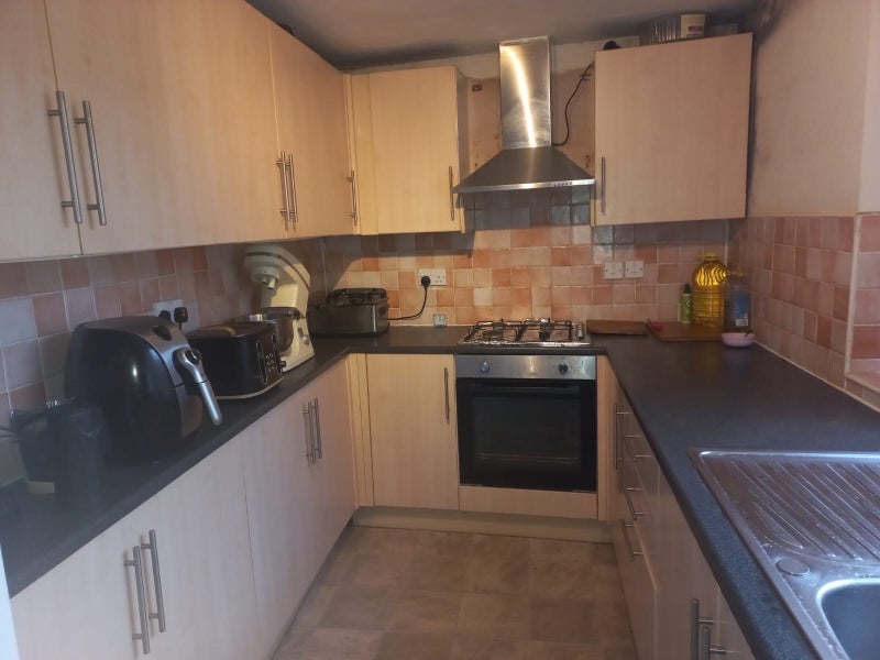 Room Croydon Road in Newcastle upon Tyne