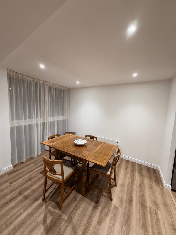 Room Inverness Mews in Greater London