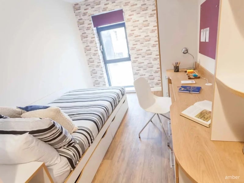 Room Hanover Square in Newcastle upon Tyne