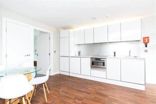 Flat Islington Green in Greater London