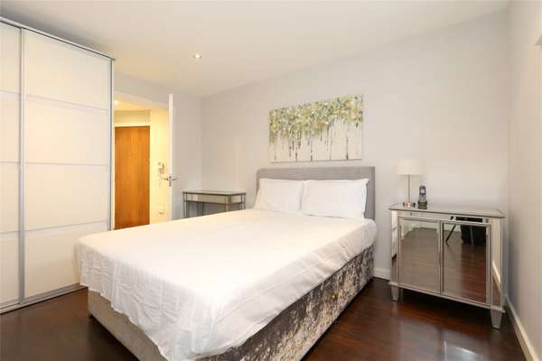 Flat Islington Green in Greater London