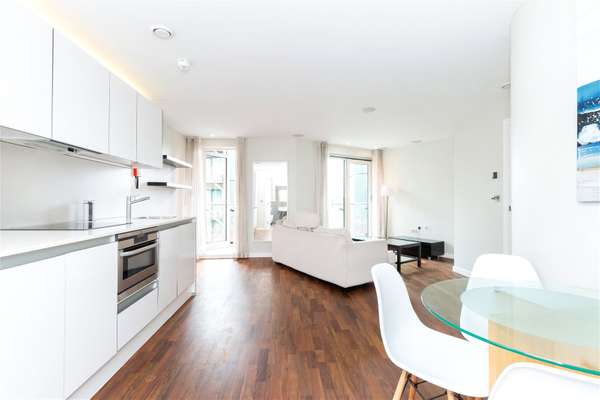 Flat Islington Green in Greater London