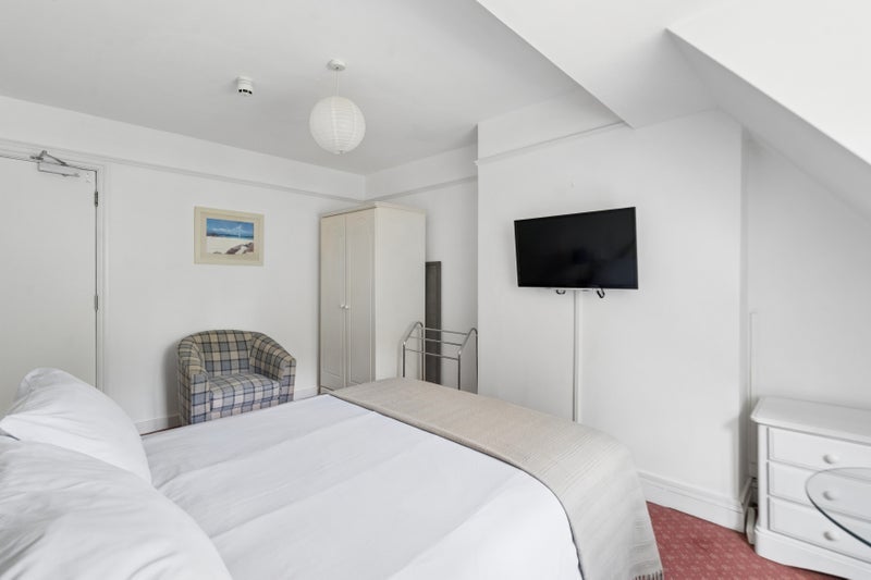 Room Hunts Lane in Taplow