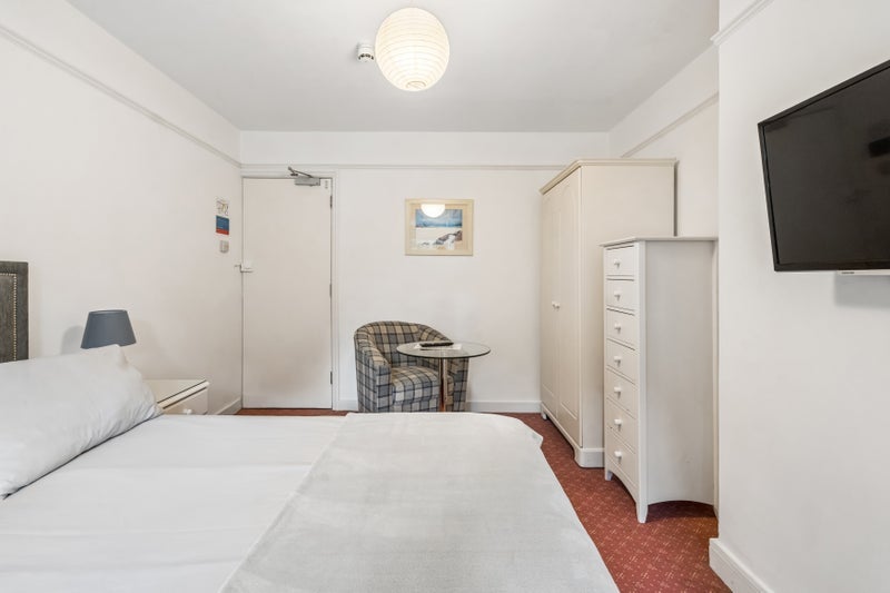Room Hunts Lane in Taplow