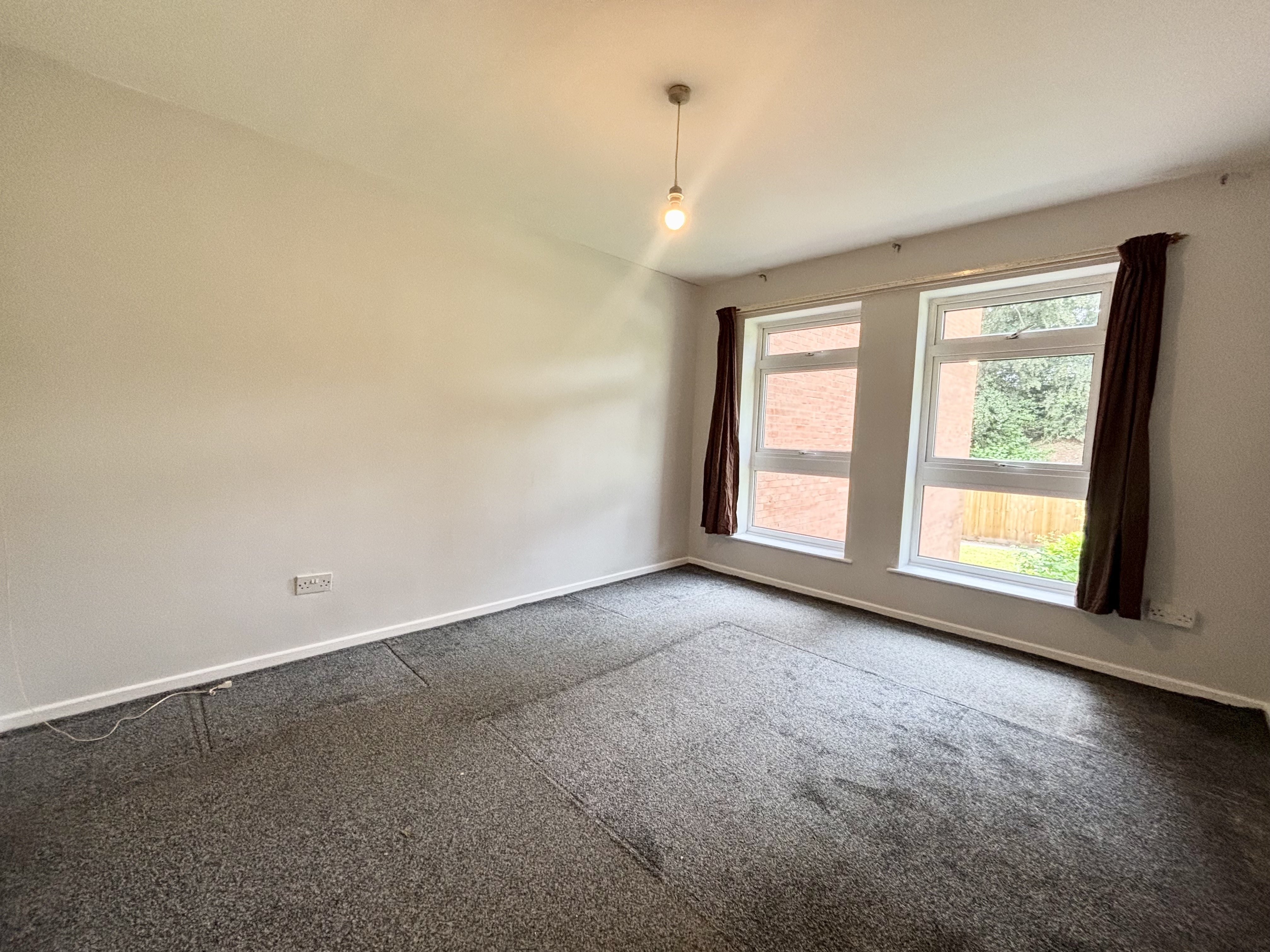 Flat Wellesley Gardens in Birmingham