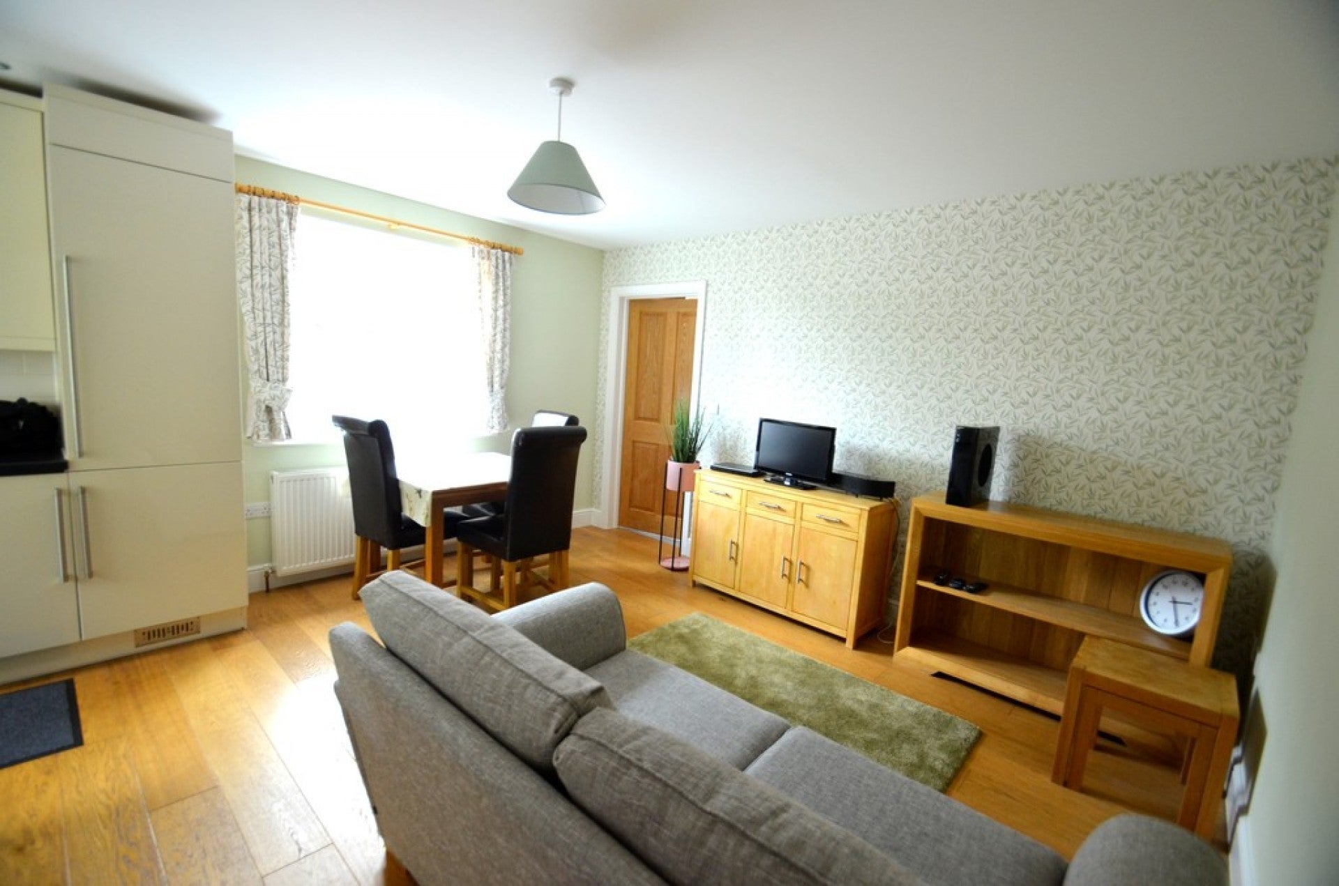 Flat Morgan Close in Borough of Spelthorne