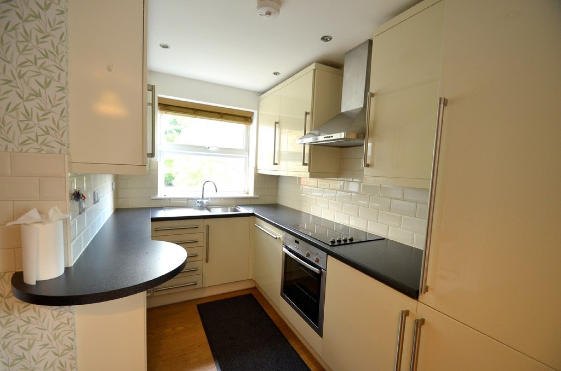 Flat Morgan Close in Borough of Spelthorne