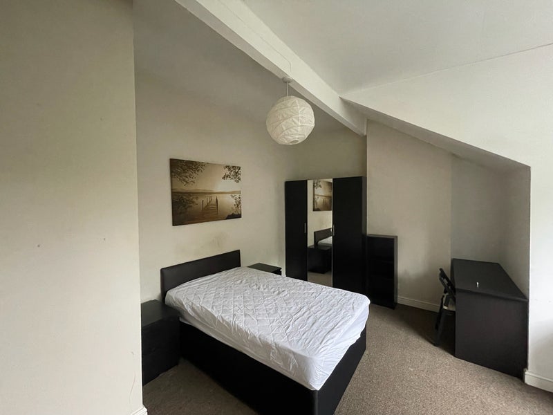 Room Talbot View in Leeds
