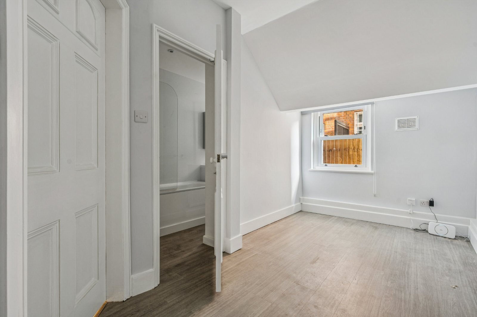 Flat West Hill in Greater London