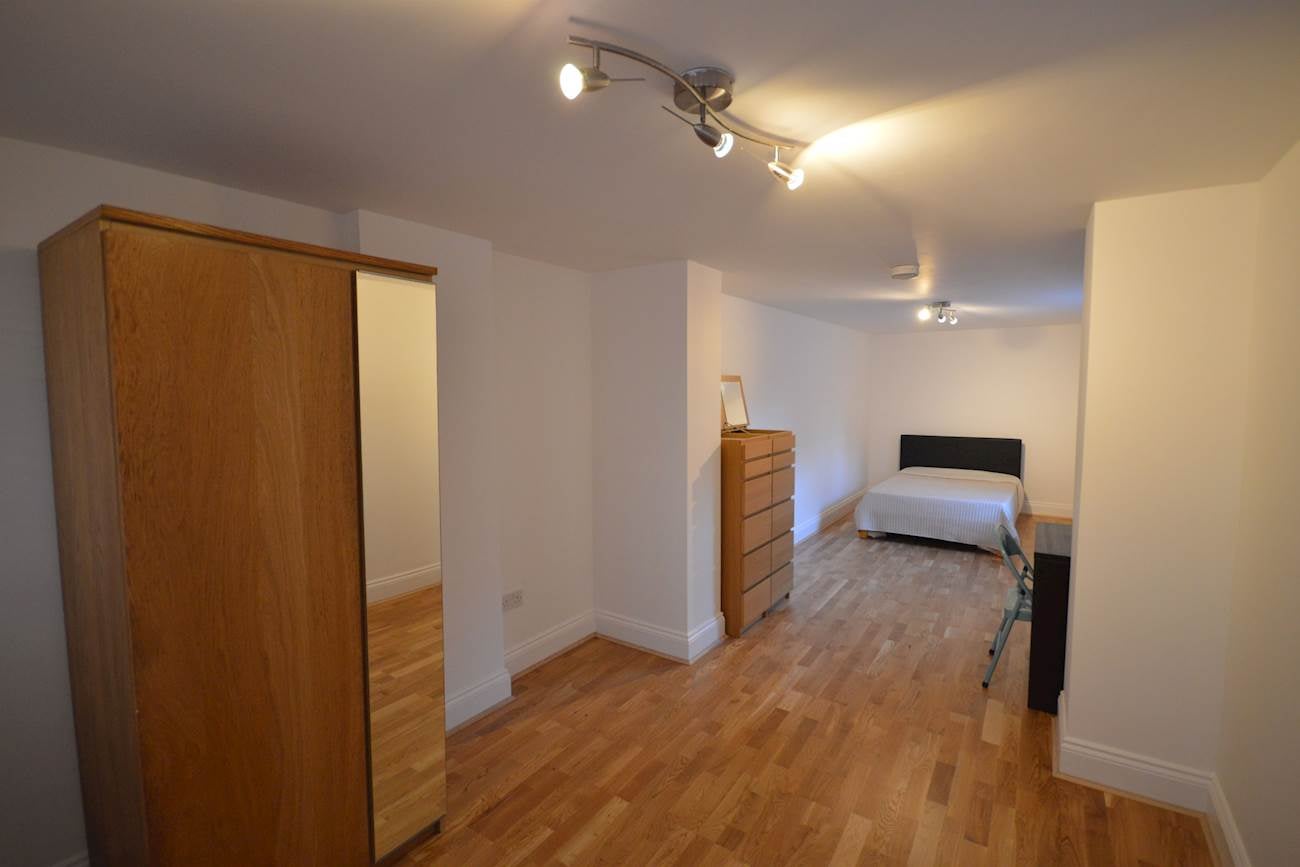 Flat Osborne Avenue in Newcastle upon Tyne