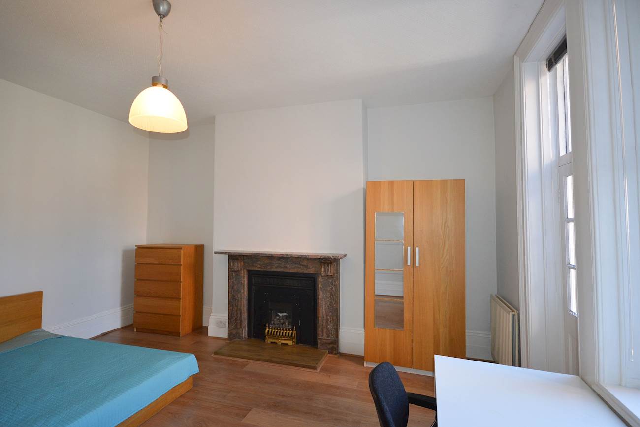 Flat Osborne Avenue in Newcastle upon Tyne