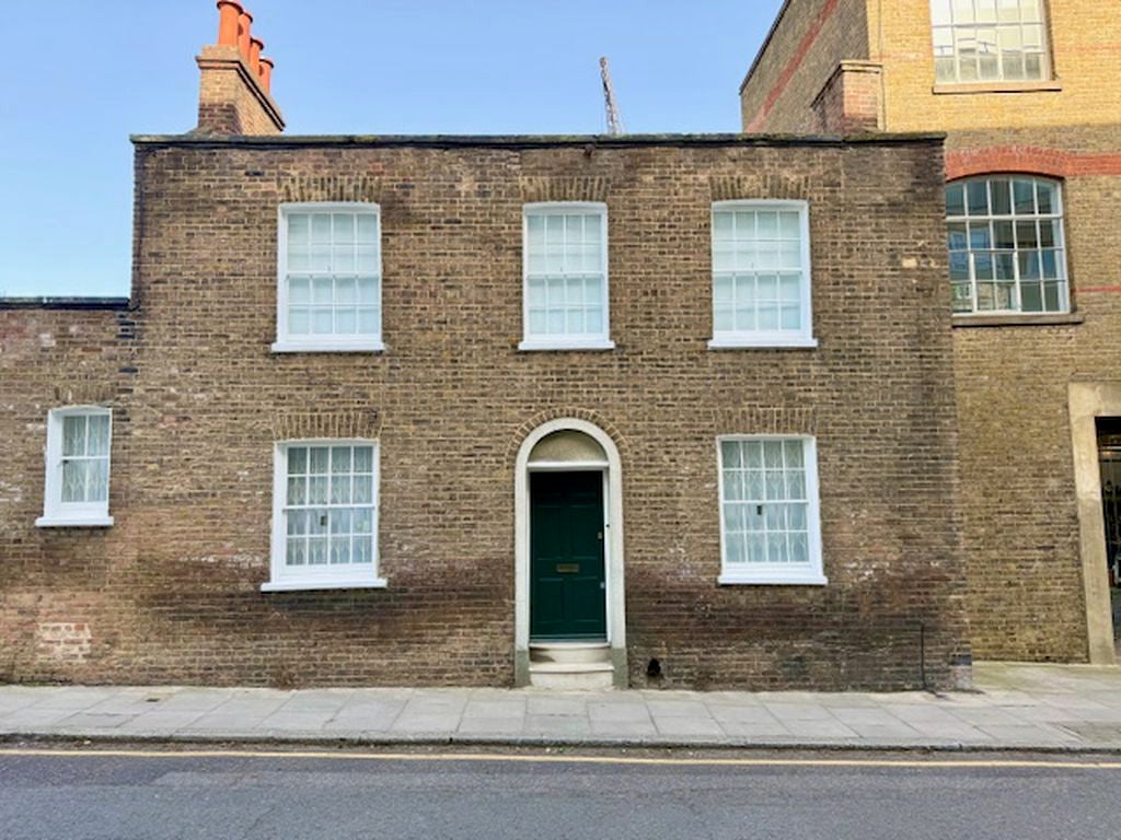 House Graham Street in Greater London