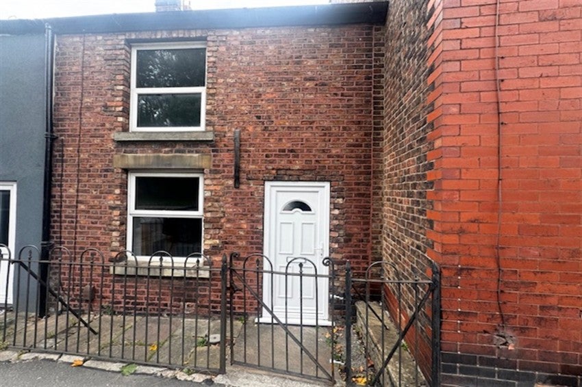 House Hurdsfield Road in Macclesfield