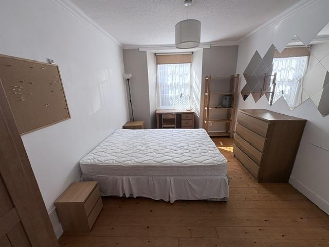 Room Queen Street in Stirling