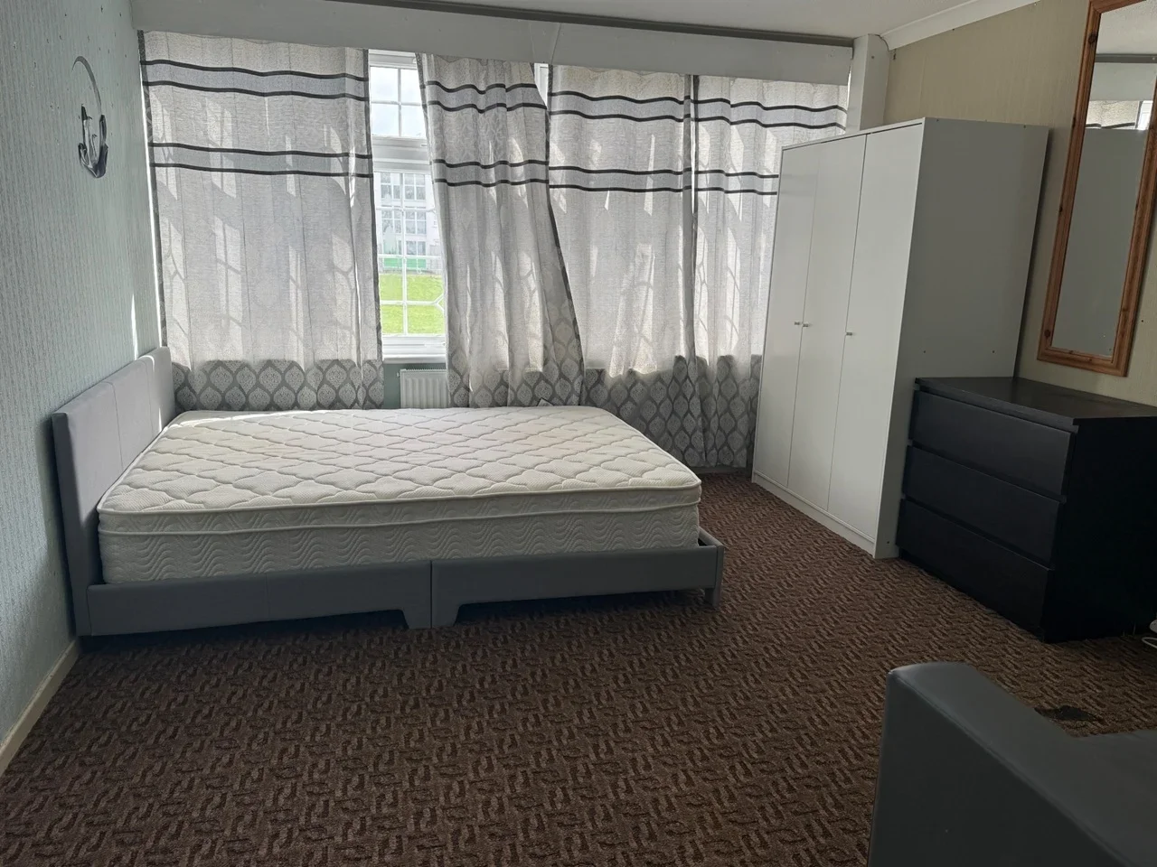 Room Brecon Close in Greater London