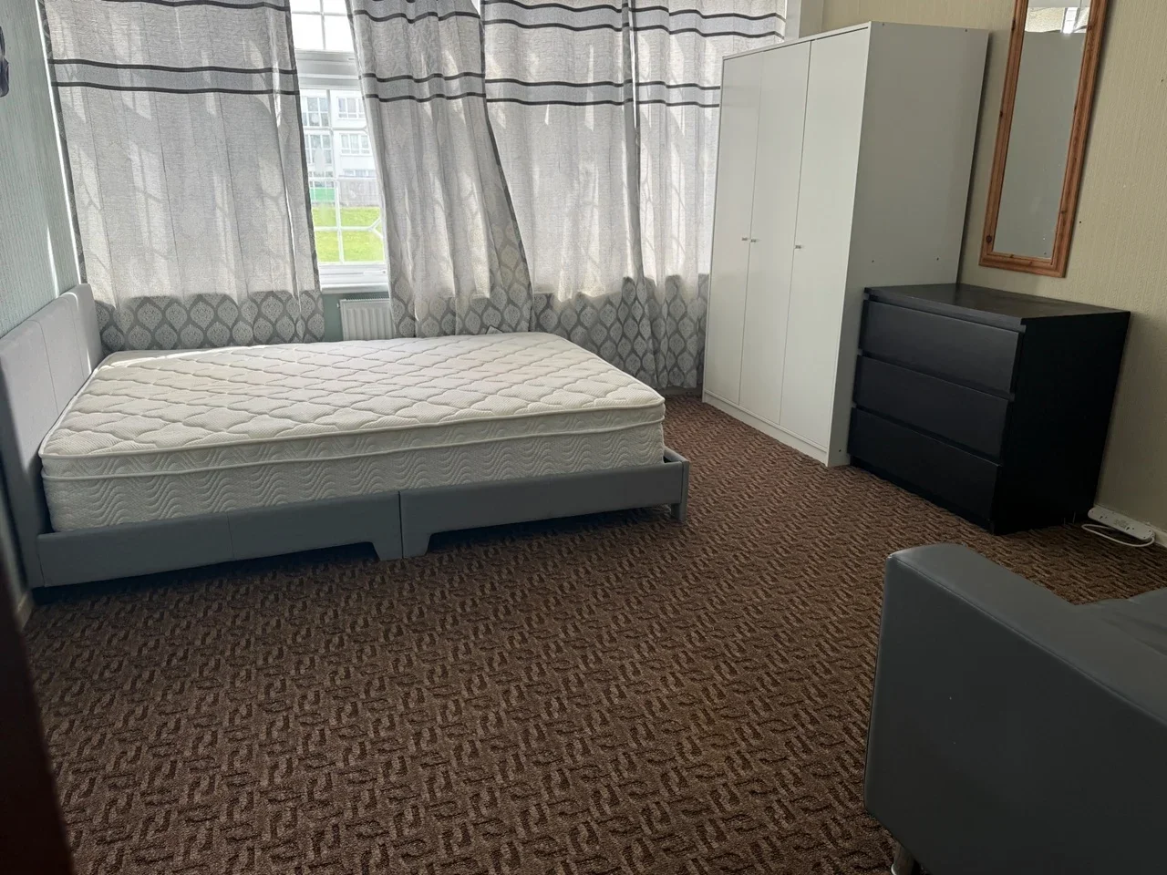 Room Brecon Close in Greater London