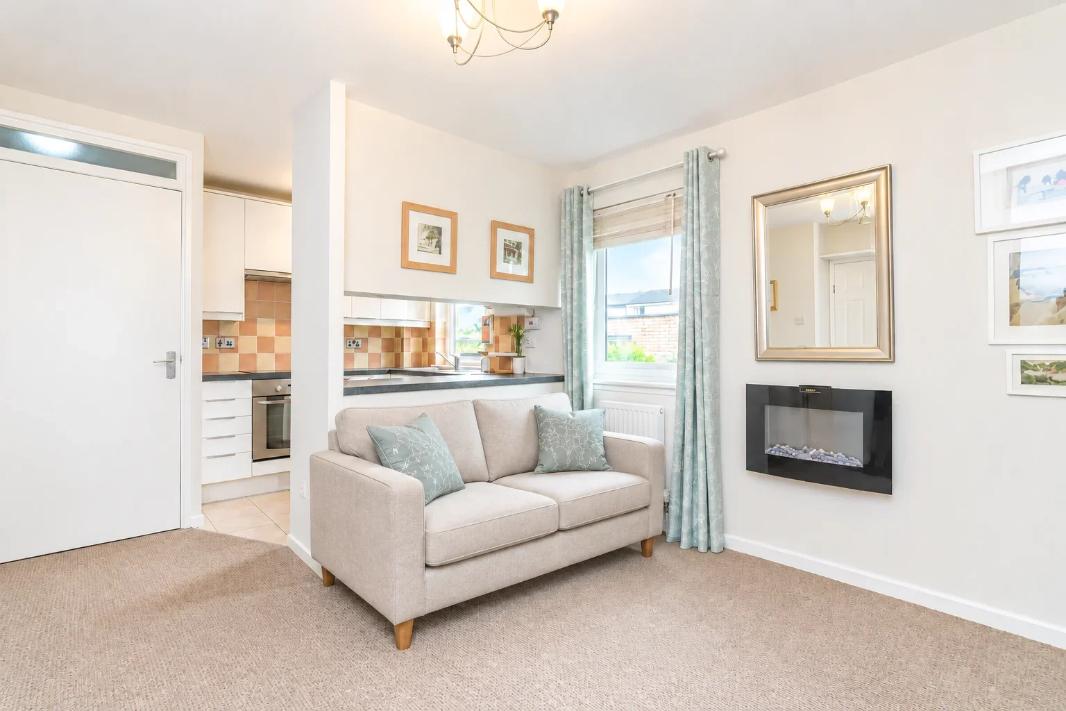 Flat Laichpark Place in City of Edinburgh