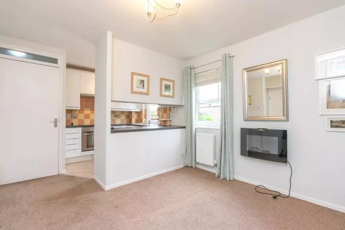 Flat Laichpark Place in City of Edinburgh