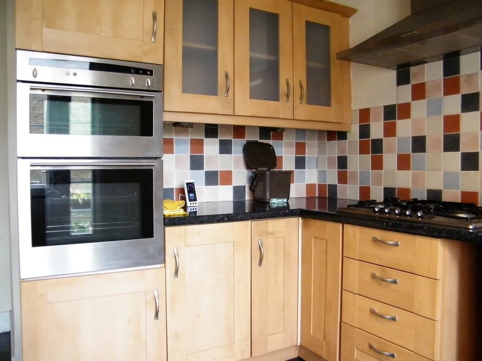 Flat Coombe Road in Greater London