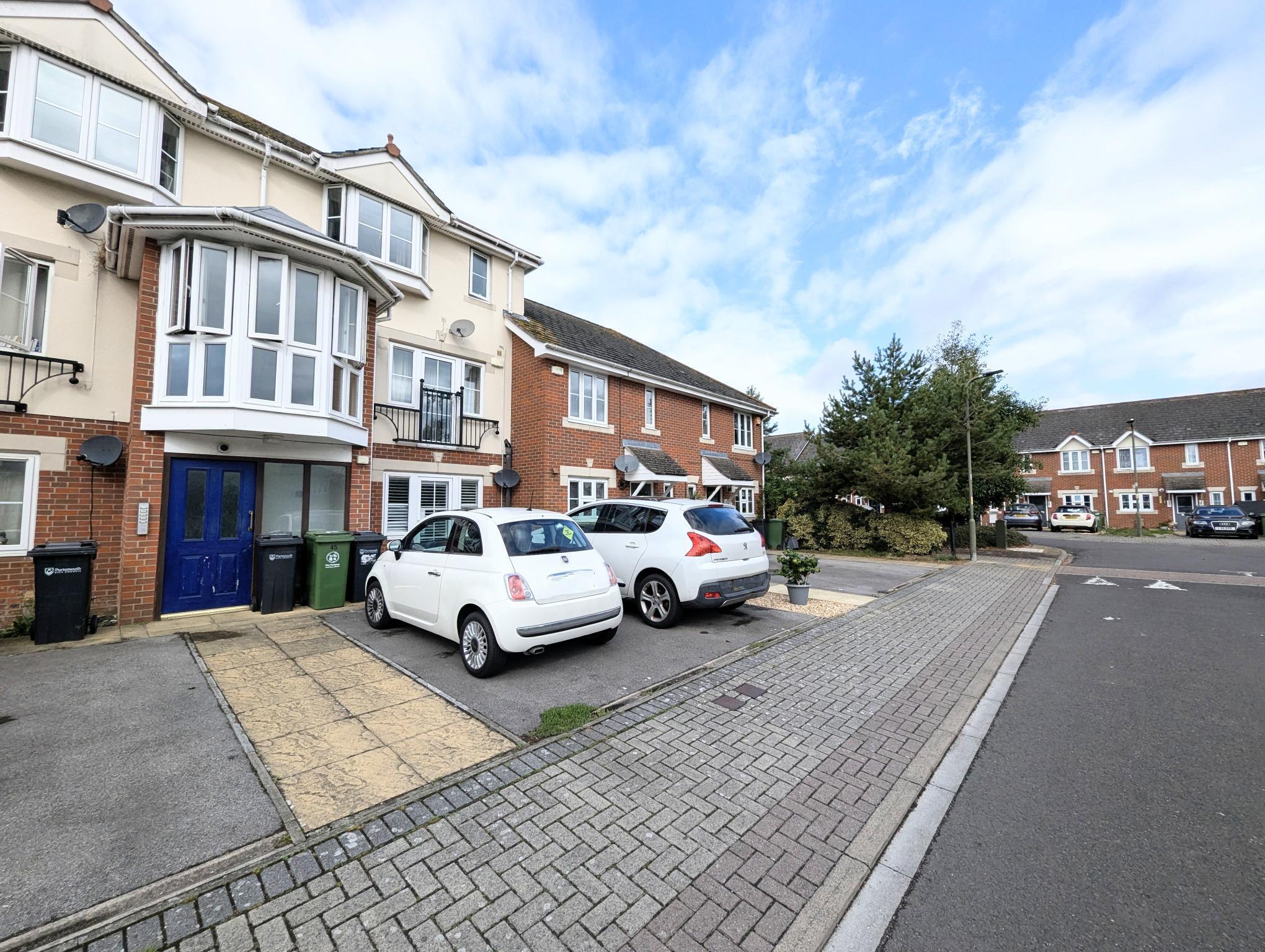 Flat Wells Close in Portsmouth
