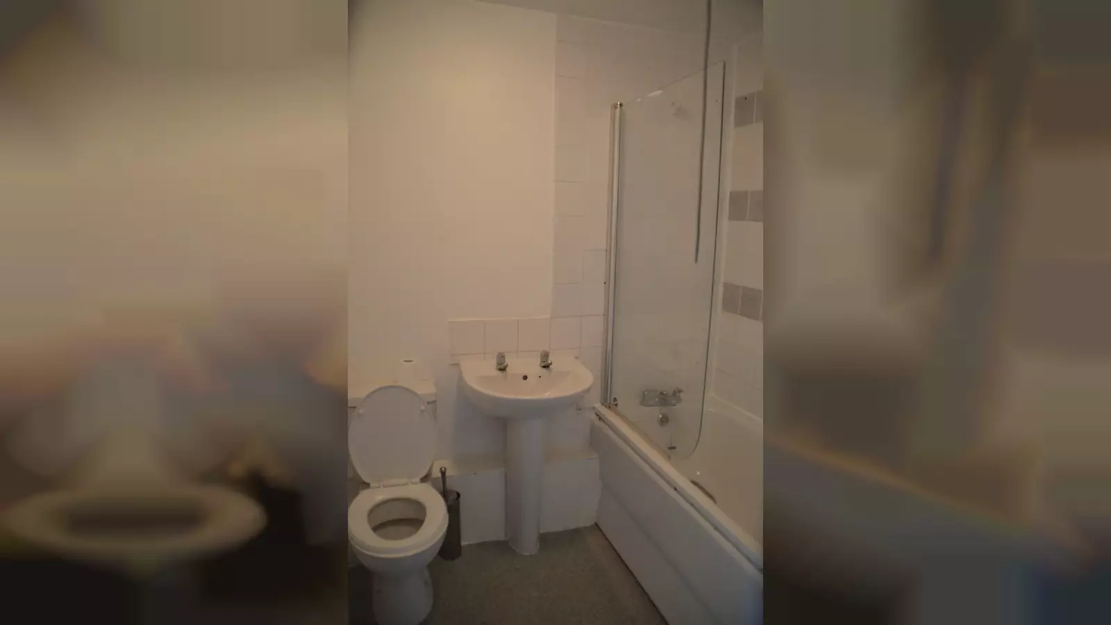 Room Parry Road in City of Westminster