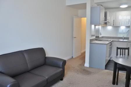 Flat New Street in Basingstoke and Deane