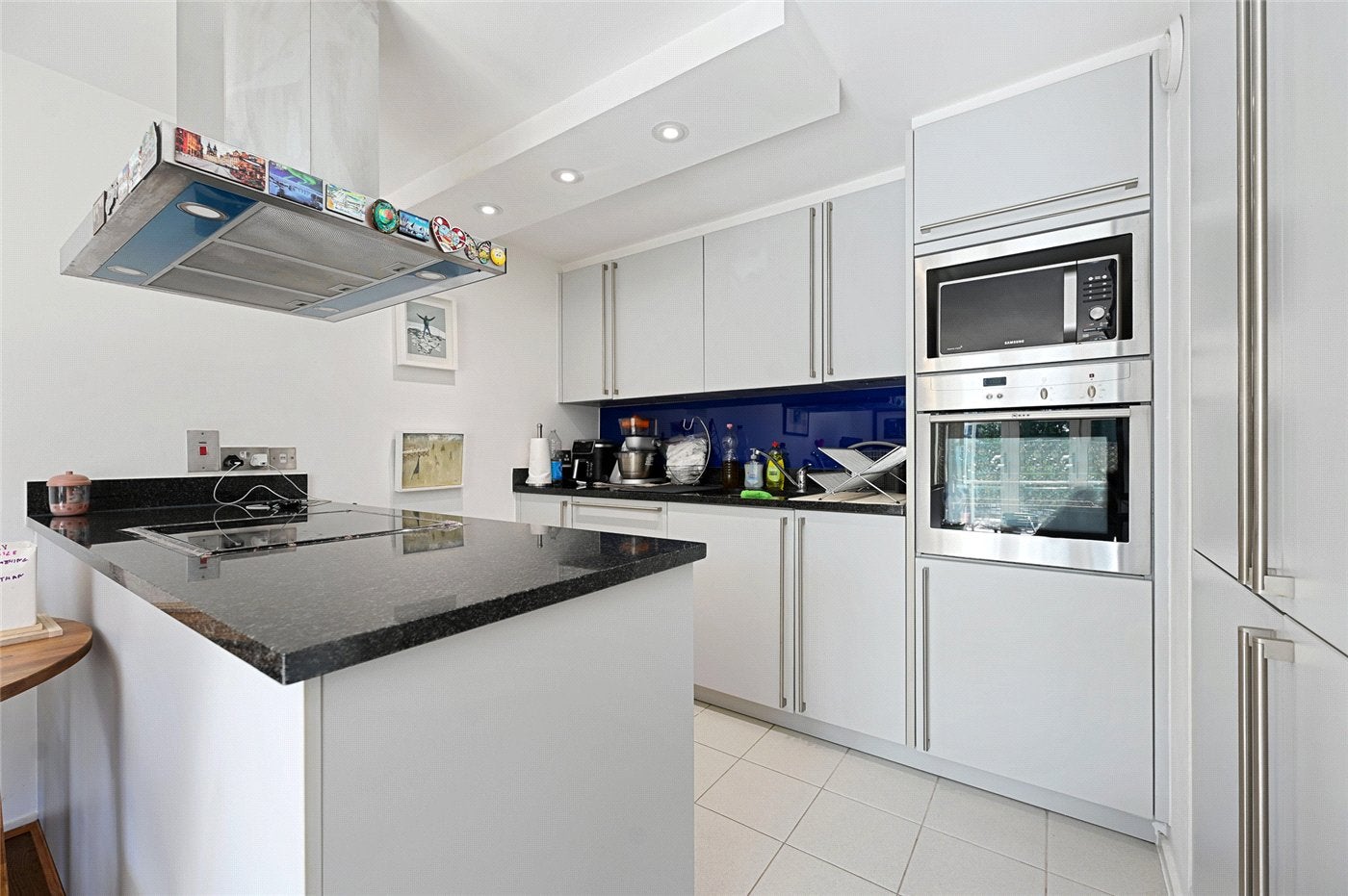 Flat Samels Court in Greater London