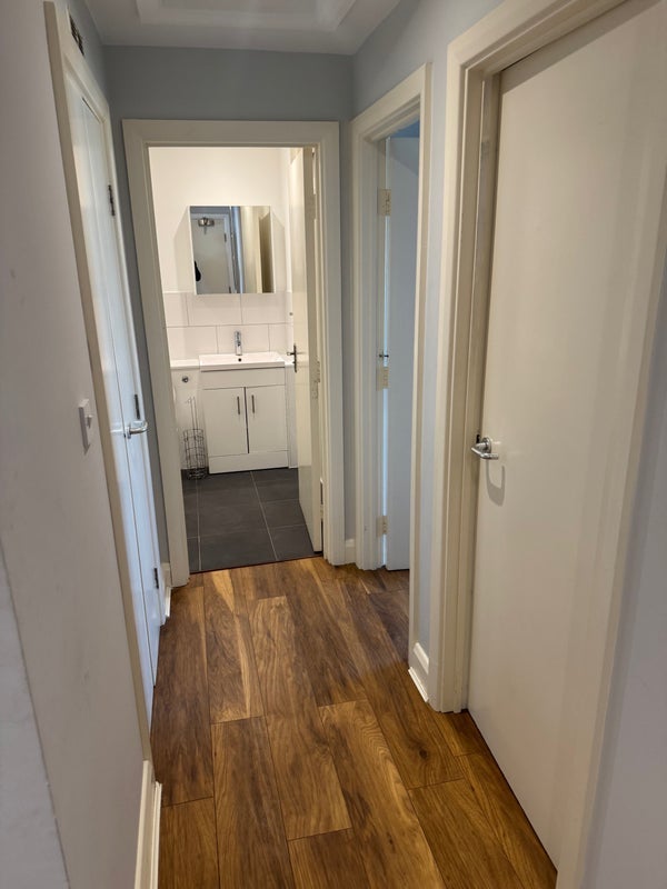 Room Durward Street in Greater London