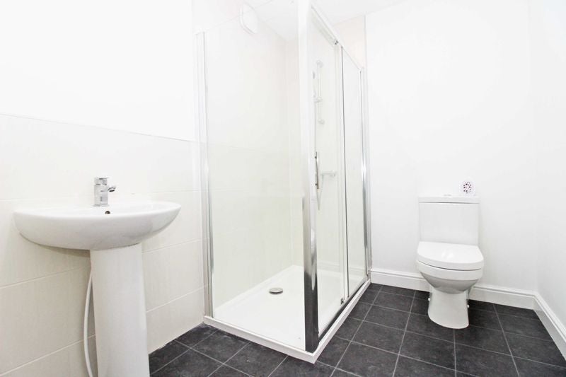 Flat Wigan Road in Ashton-in-Makerfield