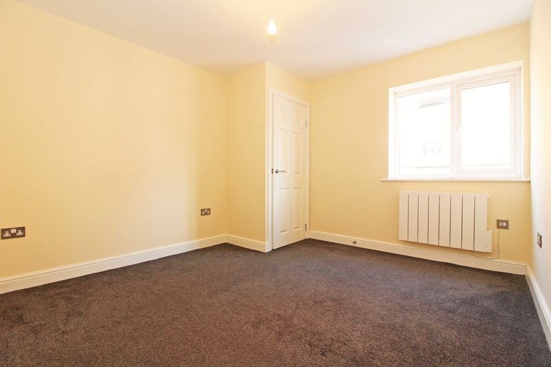 Flat Wigan Road in Ashton-in-Makerfield