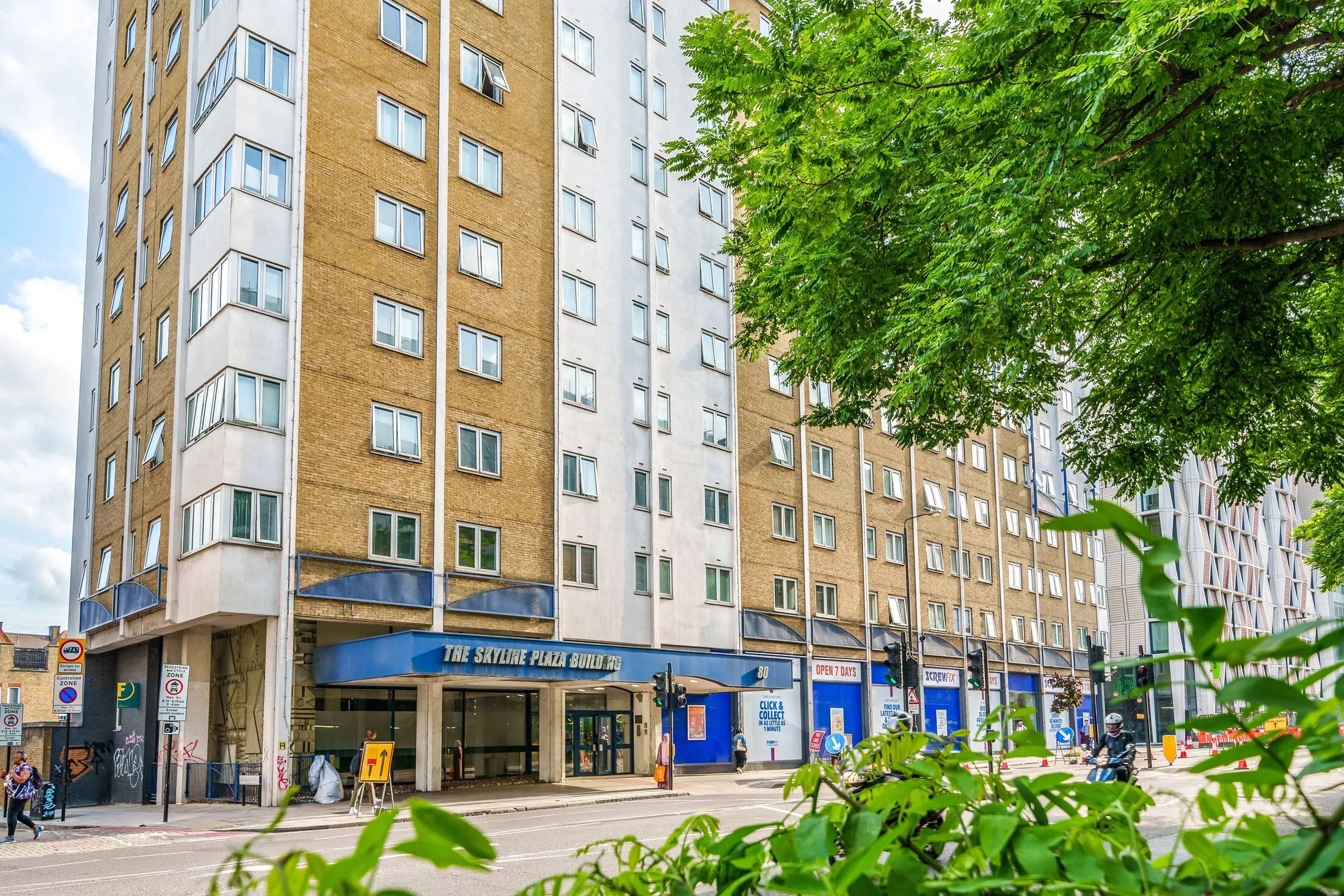 Flat Back Church Lane in Greater London